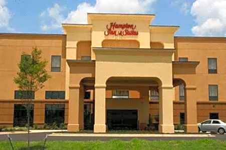 Hampton Inn By Hilton & Suites West Point