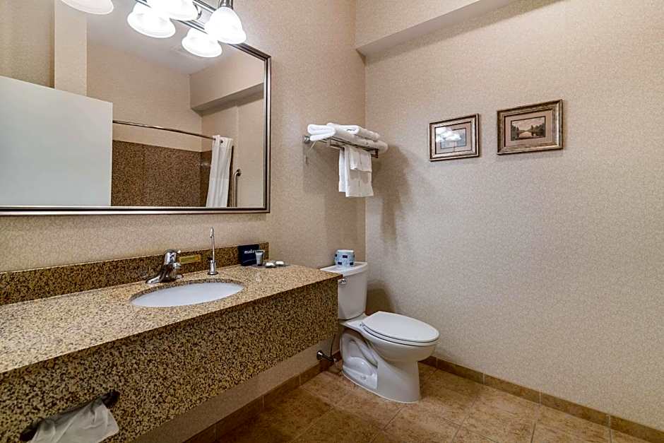 Maine Evergreen Hotel, Ascend Hotel Collection