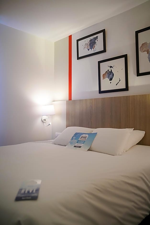 Kyriad Hotel La Fleche