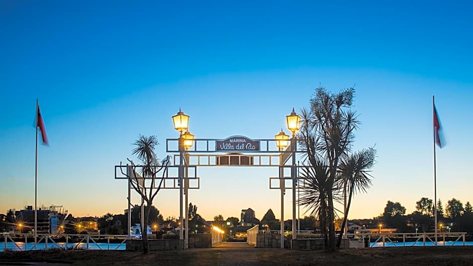 Hotel Marina Villa del Rio
