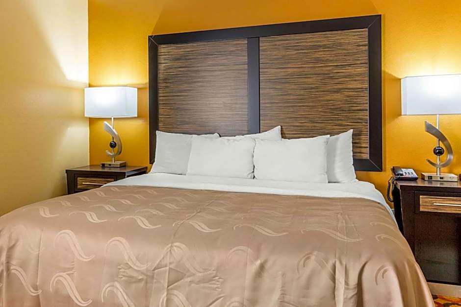Quality Inn & Suites Montgomery East Carmichael Rd