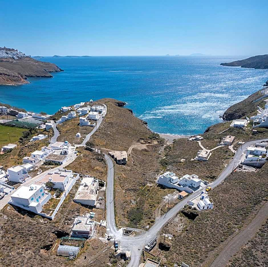 Remezzo Bayfront Suites