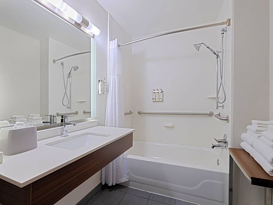 Holiday Inn Express & Suites Augusta West - Fort Eisenhower By IHG