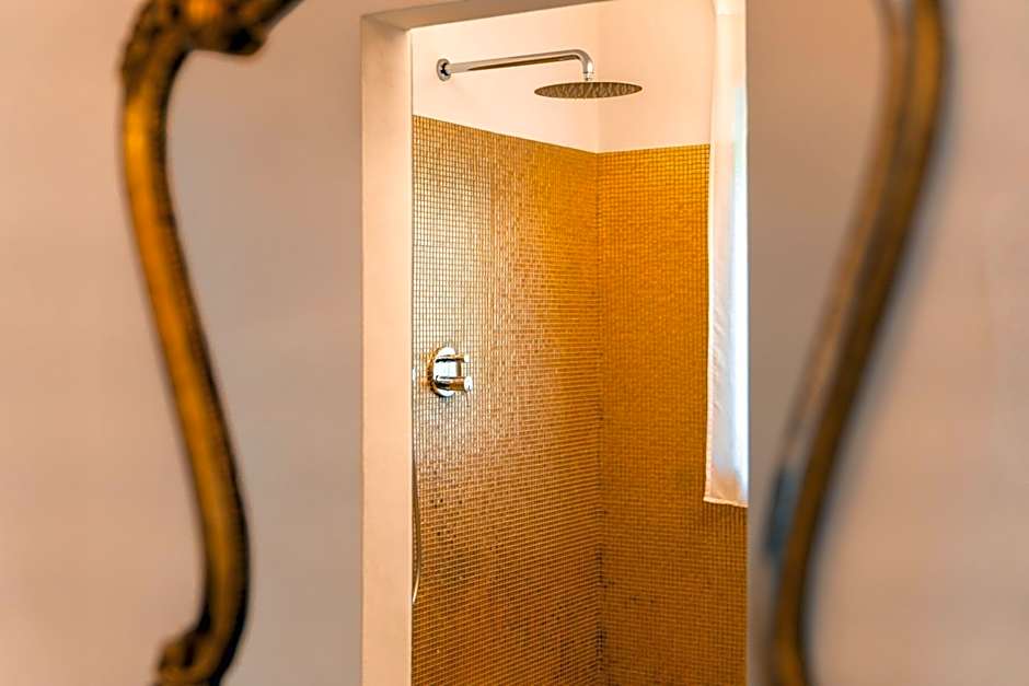 goldfinger + suites