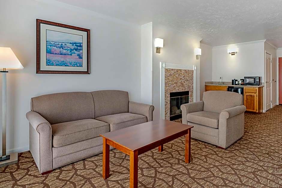 Best Western Salinas Monterey Hotel