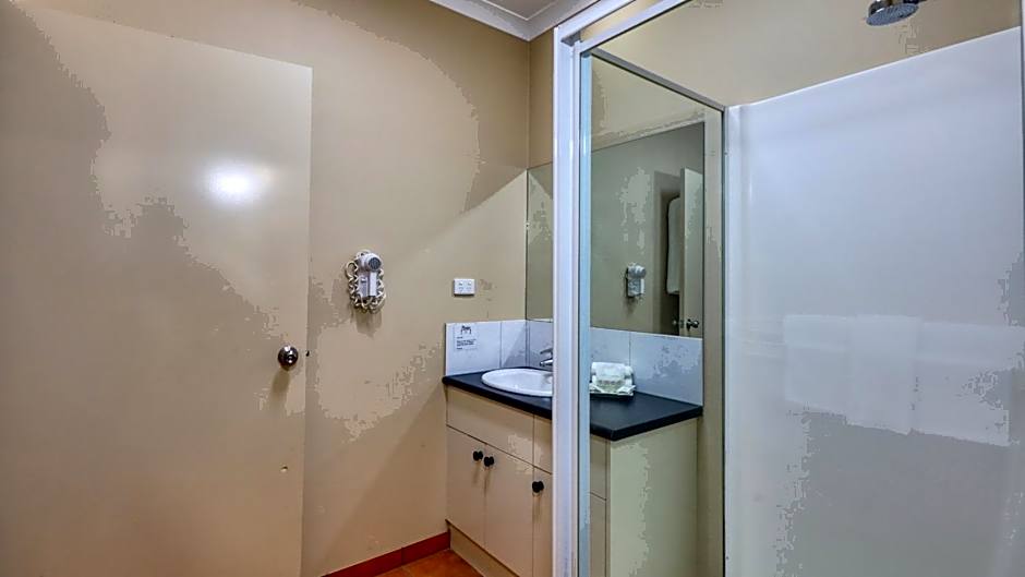 Bridges on Meninya Motel & Apartments