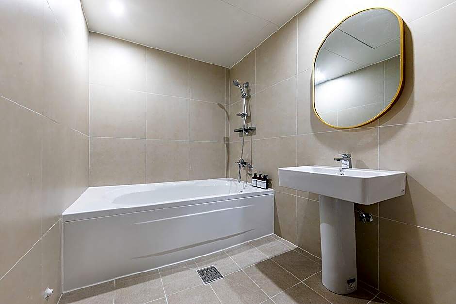 Hotel Yaja Masan Odong Branch