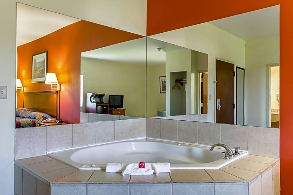 Econo Lodge Inn & Suites Pritchard Road North Little Rock
