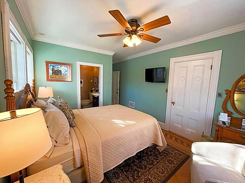 Saltair Inn Waterfront B&B