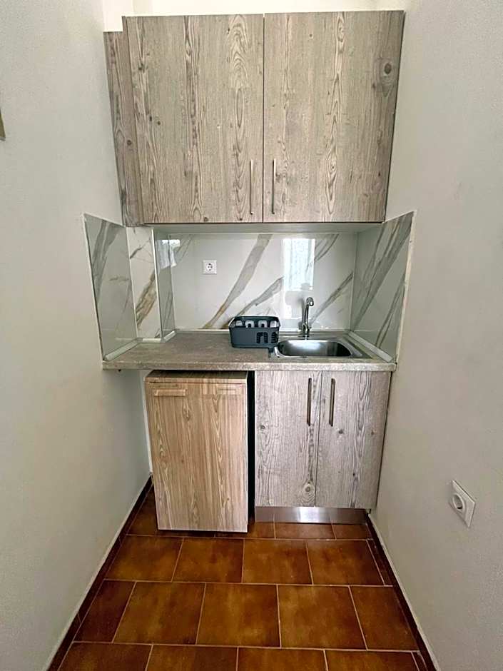 Aris Paschalia Studios