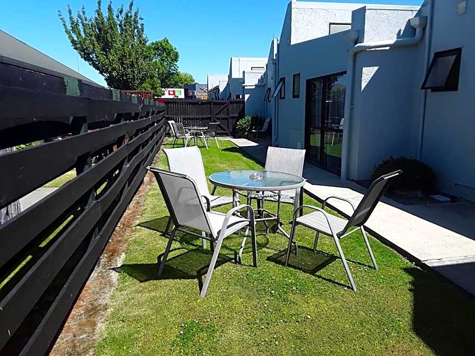 ASURE Sundowner Motel