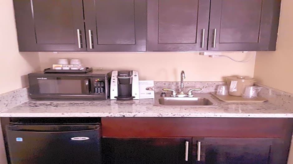 Holiday Inn Express Hotel & Suites Lawrenceville By IHG