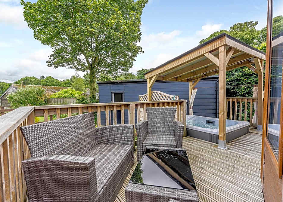 Calthwaite Hall Lodges