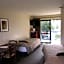Four Seasons Motel