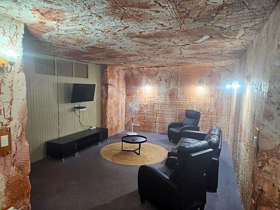 Coober Pedy Experience Motel