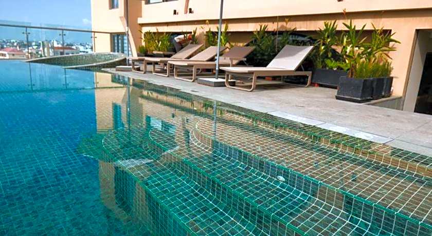 The Iris Signature Hotel and Spa