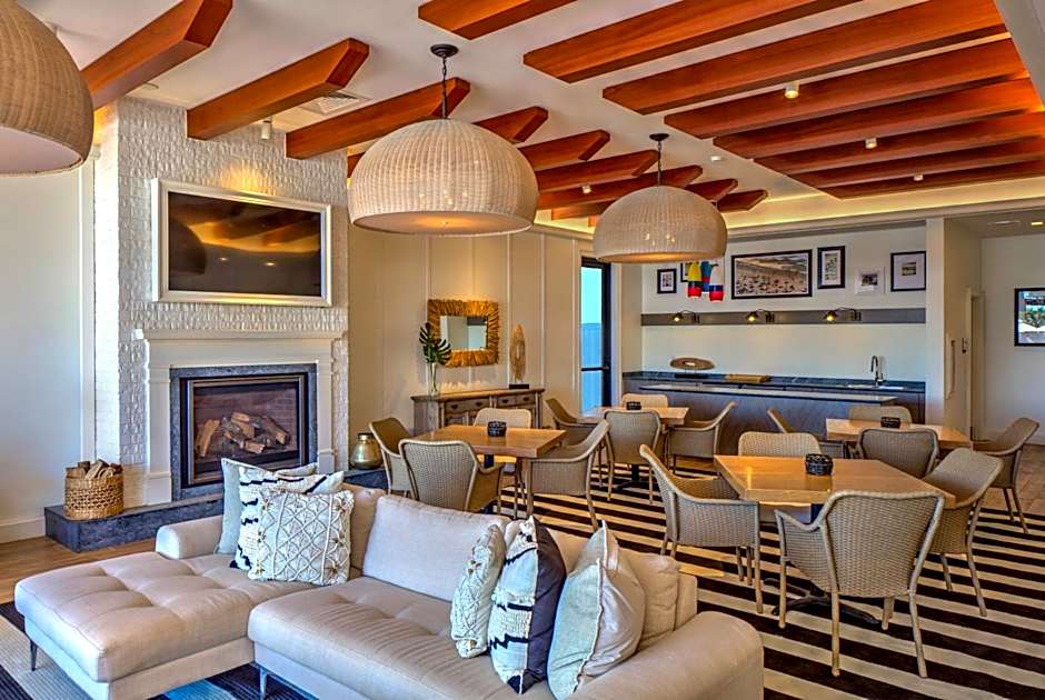 The Historic Cavalier Hotel and Beach Club, Autograph Collection