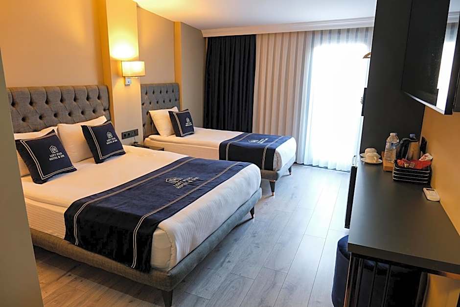 Plus Hotel & Private Transportation İstanbul Airport-By Loft