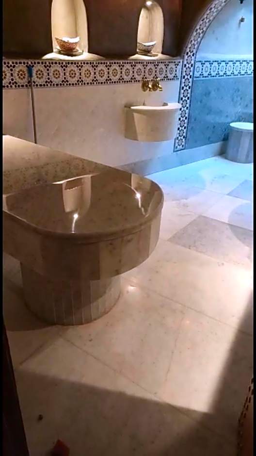 Riad Dar Skalli & SPA