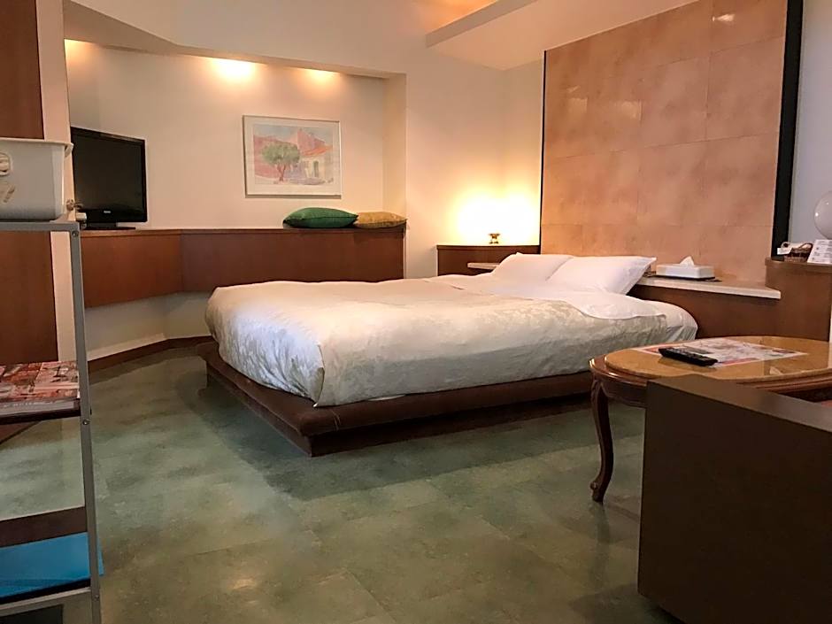 Hotel Tiffany (Adult Only)