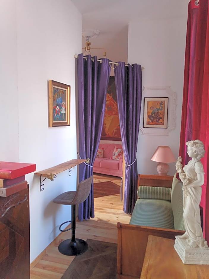 Le couvent des Capucines - Dortoir vélo Via Rhona - Les petites Féés