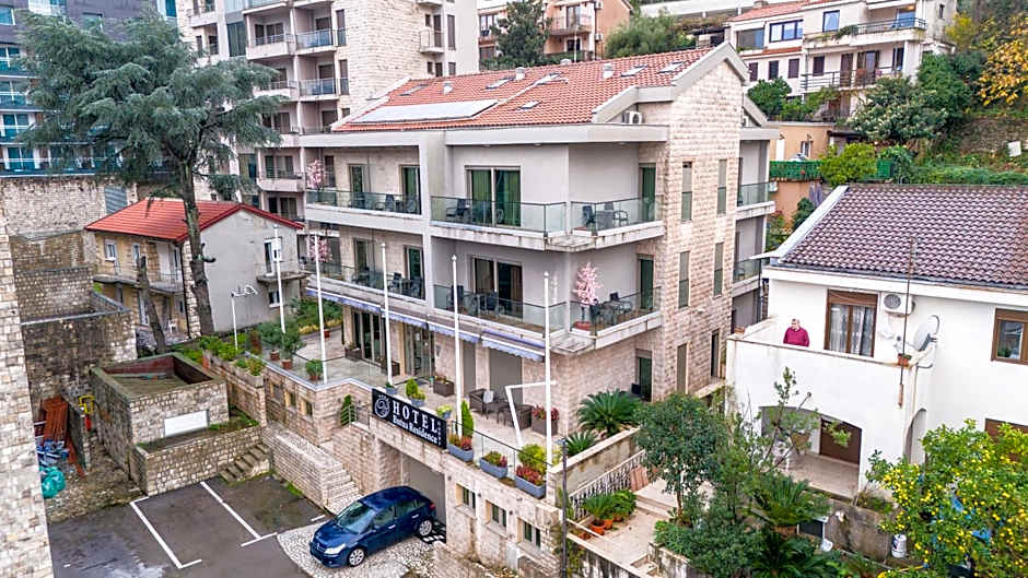 Hotel Butua Residence