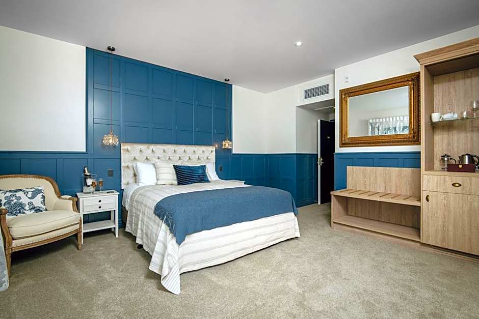 The Pier Hotel