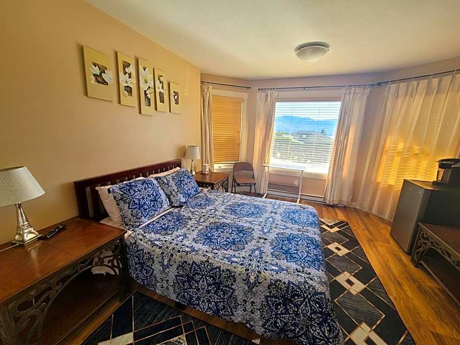Photo 1 of 24 of Luxury 1 Queen Bed