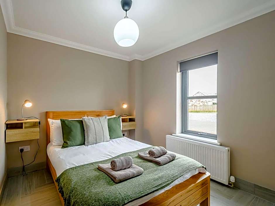 Westertonhill Lodges - Private Hot Tub Hire Available