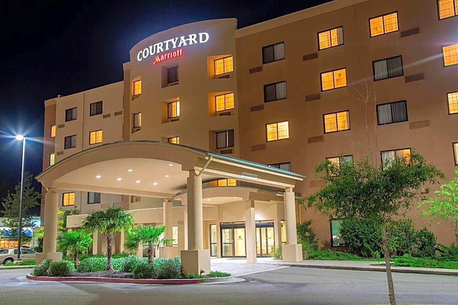 Courtyard by Marriott Biloxi North/D'Iberville
