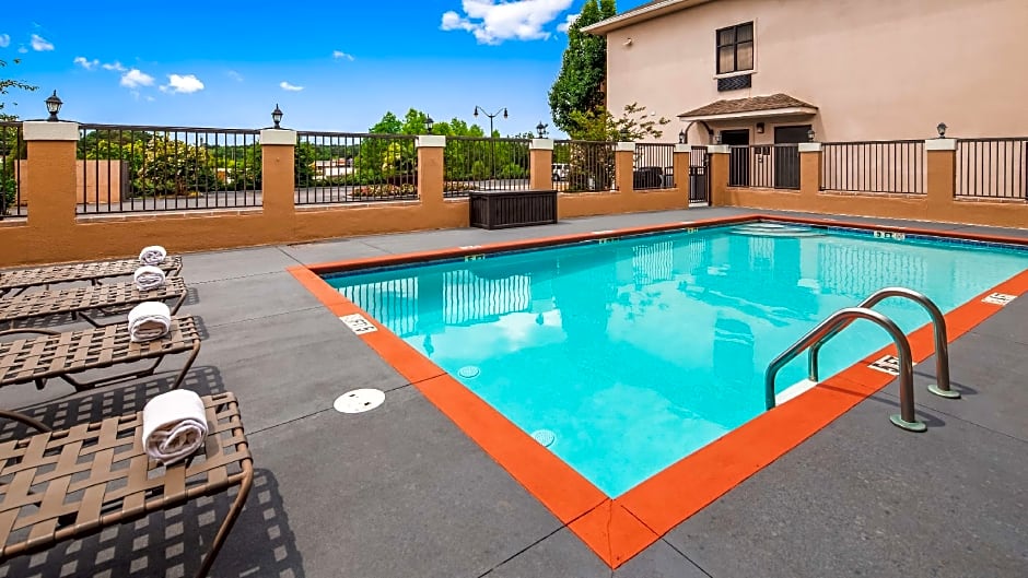 Best Western Plus Circle Inn