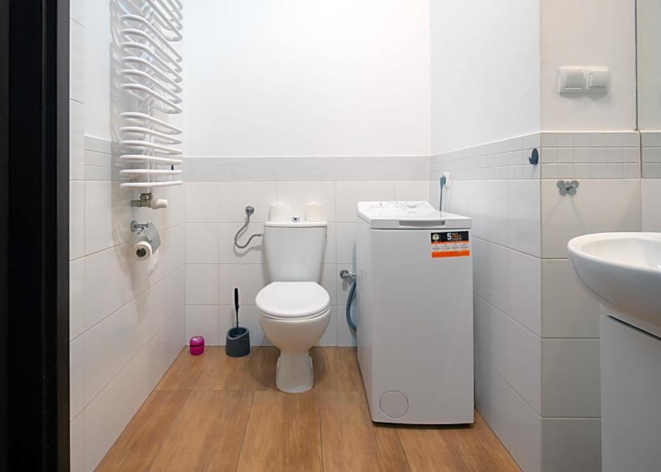 Rooms Green Rydygiera 17 own private room tv wifi