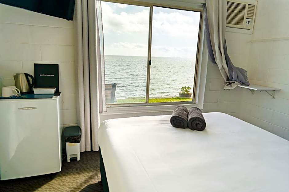 Meningie Waterfront Motel