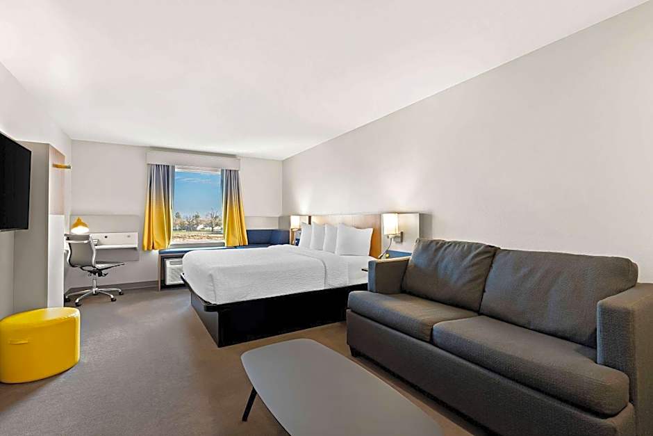 Holiday Inn Express And Suites George Quincy South