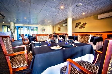 Cara Suites Hotel and Conference Centre