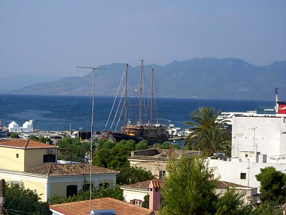 Hotel Aegina