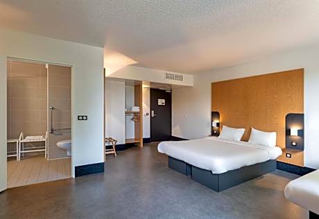 Quadruple Room - Disability Access