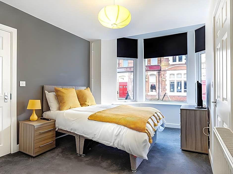 Townhouse PLUS @ 166 Edleston Road Crewe