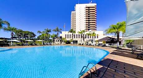 Marques Plaza Hotel