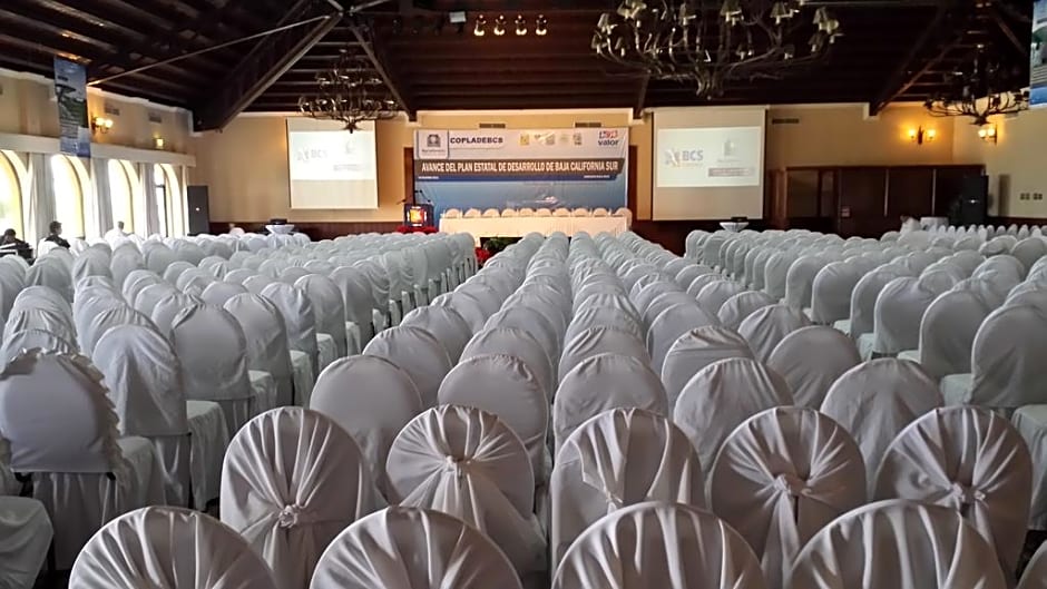 Grand Plaza La  Paz Hotel & Suites