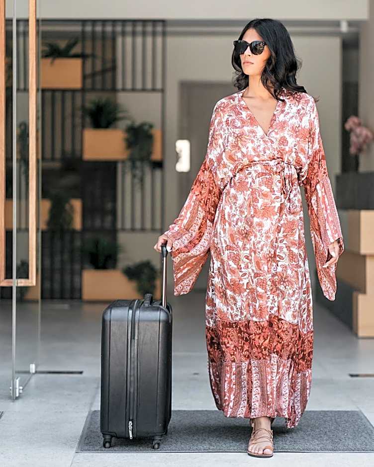 The City Hotel & Suites