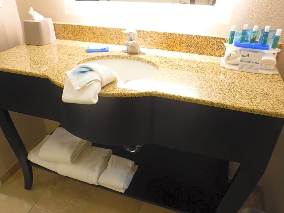Holiday Inn Express West Jefferson, an IHG Hotel