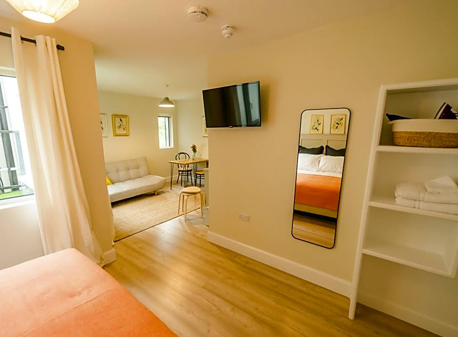 Rookery Lane Food and Lodging