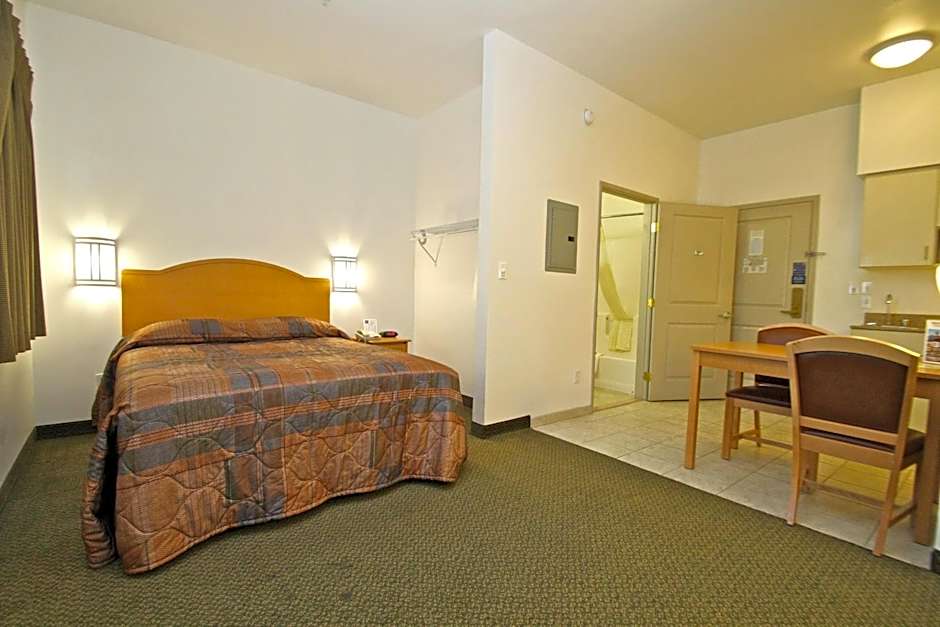 Studio 6 Bakersfield