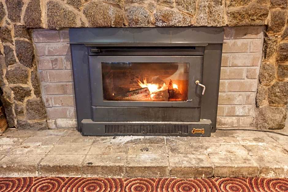 Moruya Waterfront Hotel Motel