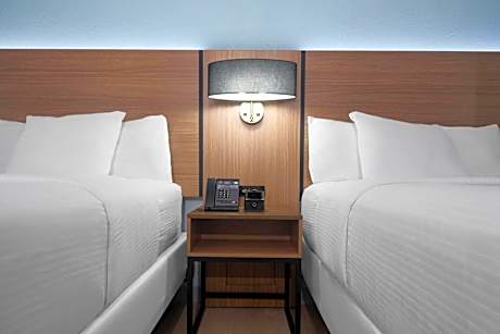 Deluxe Double Room with Two Double Beds - Non-Smoking