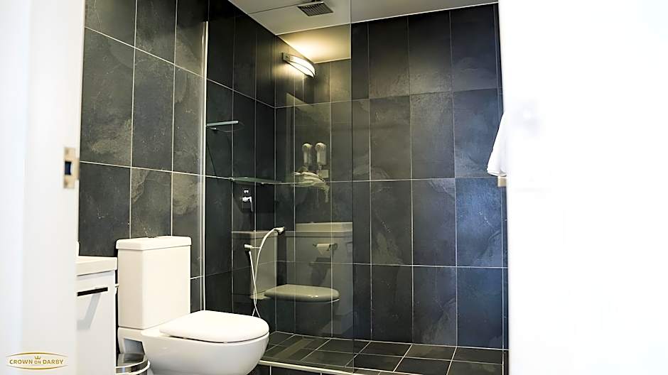 Crown on Darby Apartment