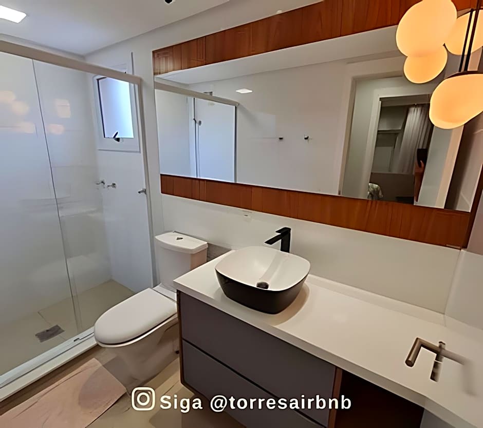 Apto 02 quartos | Ar | 500mts do mar | Aceita Pet