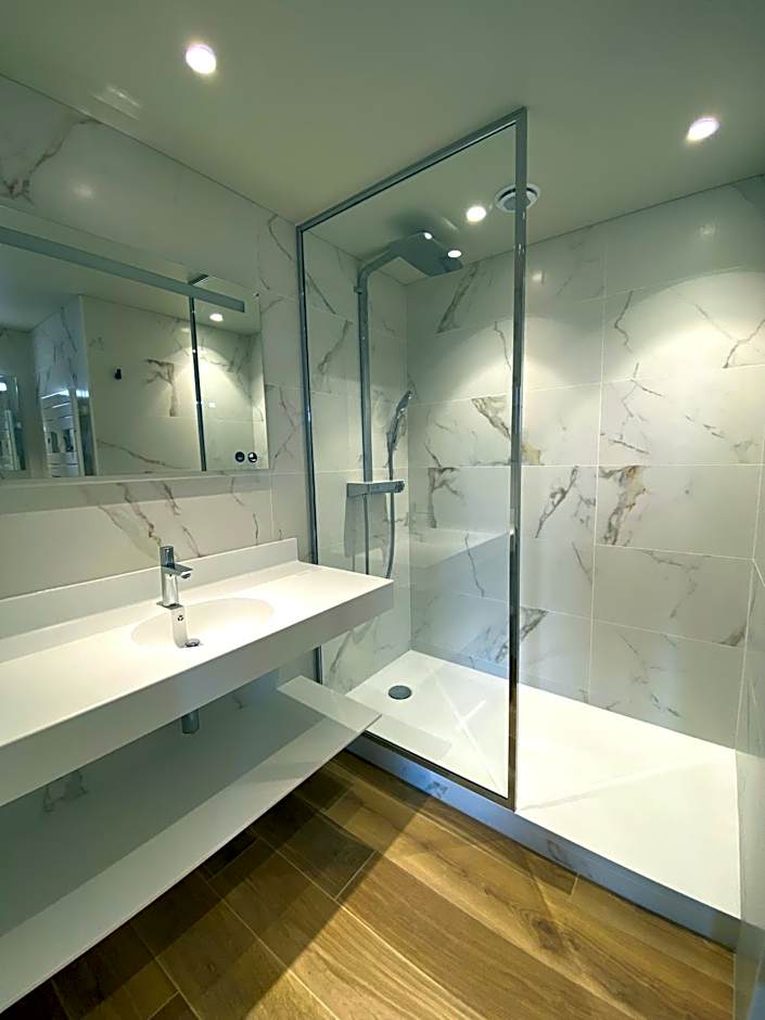 Brit Hotel Du Parc - Fougères