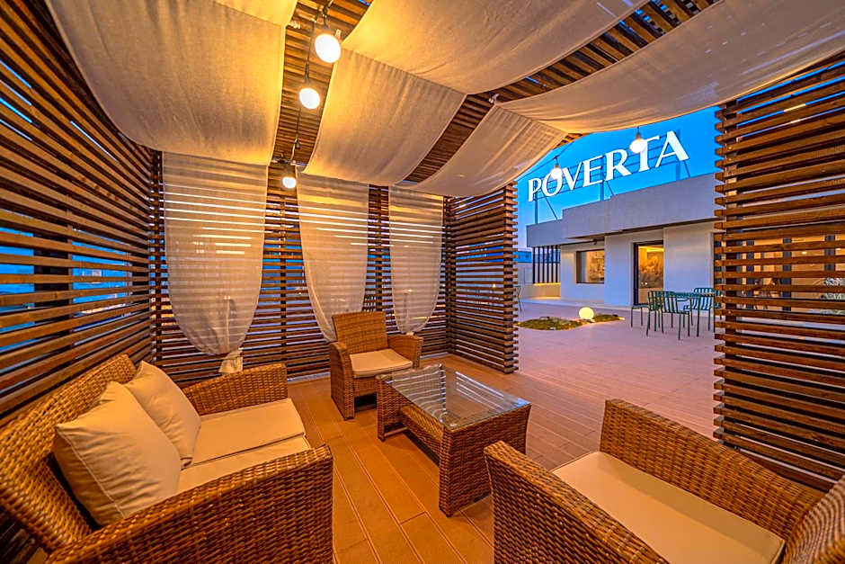 Gyeongju Poverta Hotel